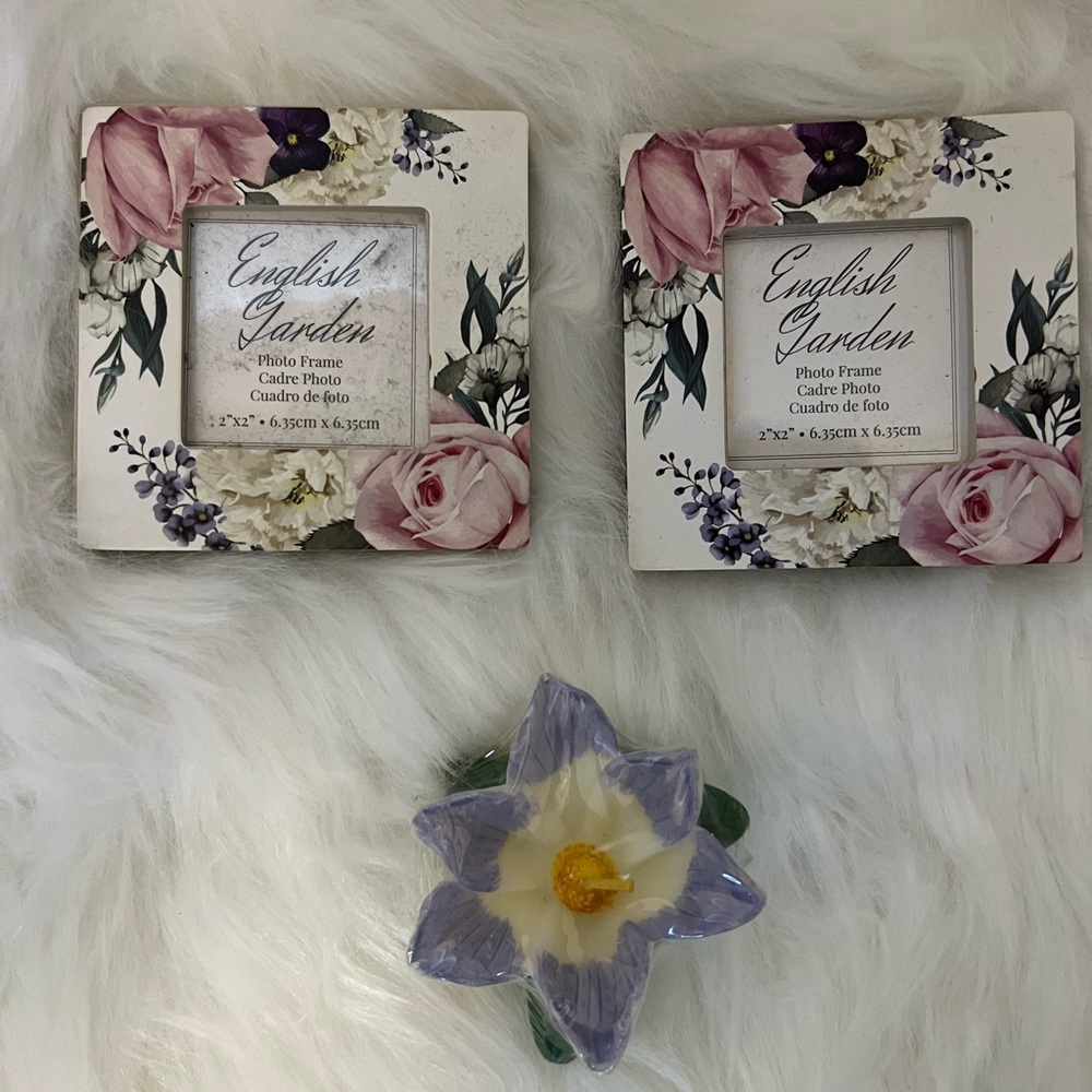 Picture Frames & Floating Candle Set